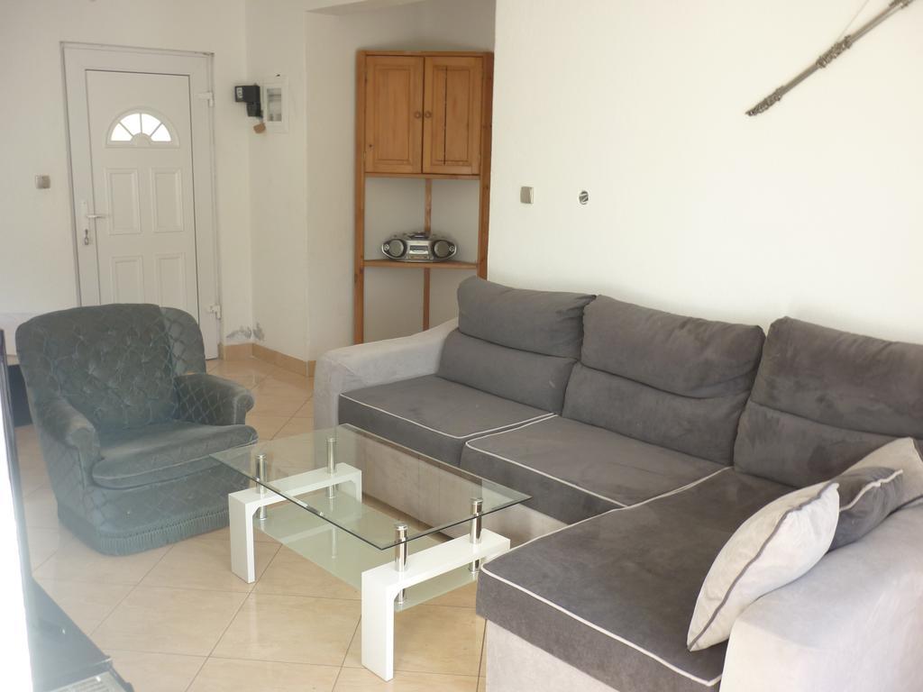 Apartments Nikola Pucisca Esterno foto